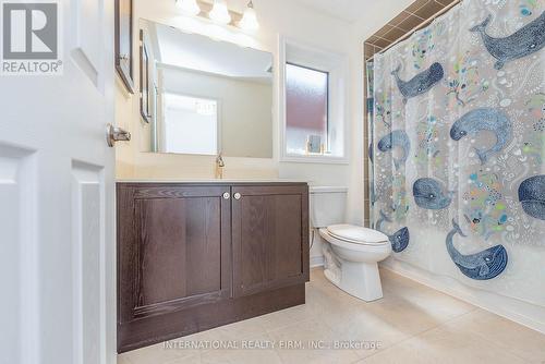 99 Huguenot Road, Oakville, ON - Indoor Photo Showing Bathroom