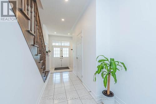 99 Huguenot Road, Oakville, ON - Indoor Photo Showing Other Room