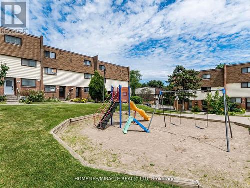 124 - 180 Mississauga Valley Boulevard, Mississauga (Mississauga Valleys), ON - Outdoor