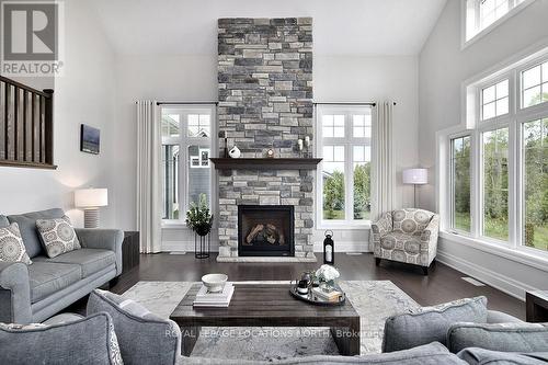 128 Timber Lane, Blue Mountains, ON - Indoor Photo Showing Living Room With Fireplace