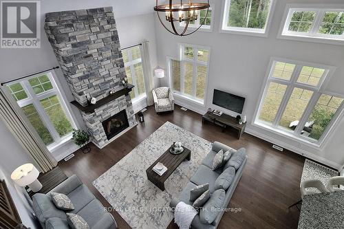 128 Timber Lane, Blue Mountains, ON - Indoor Photo Showing Living Room With Fireplace