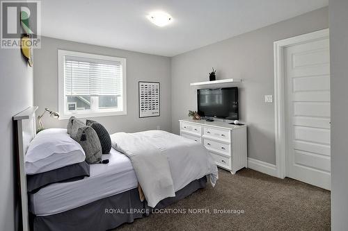 128 Timber Lane, Blue Mountains, ON - Indoor Photo Showing Bedroom