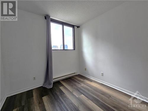 154 Nelson Street Unit#401, Ottawa, ON - Indoor Photo Showing Other Room