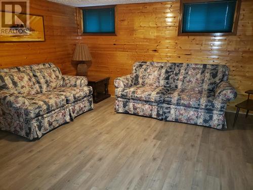 37 Memorial Drive, Gander, NL - Indoor Photo Showing Living Room