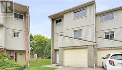 22 - 300 SANDRINGHAM CRESCENT  London, ON N6C 5B4