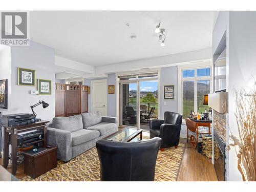 3545 Carrington Road Unit# 301, West Kelowna, BC - Indoor Photo Showing Living Room