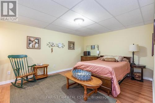 22 O'Donnell Court, Penetanguishene, ON - Indoor Photo Showing Bedroom