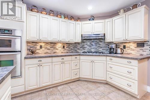 22 O'Donnell Court, Penetanguishene, ON - Indoor Photo Showing Kitchen