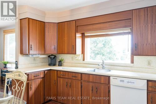 447 William Street, Midland, ON - Indoor Photo Showing Kitchen