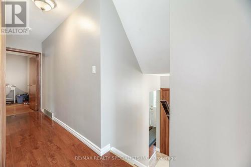 830 Upper Wellington Street, Hamilton, ON - Indoor Photo Showing Other Room