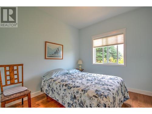 630 20 Street Ne, Salmon Arm, BC - Indoor Photo Showing Bedroom