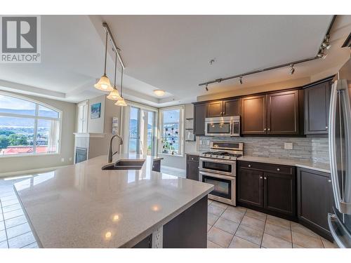 100 Lakeshore Drive W Unit# 714, Penticton, BC - Indoor Photo Showing Kitchen With Double Sink