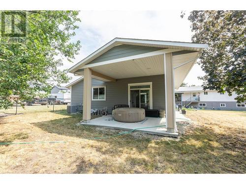 158 -160 Cariboo Road, Kelowna, BC - Outdoor