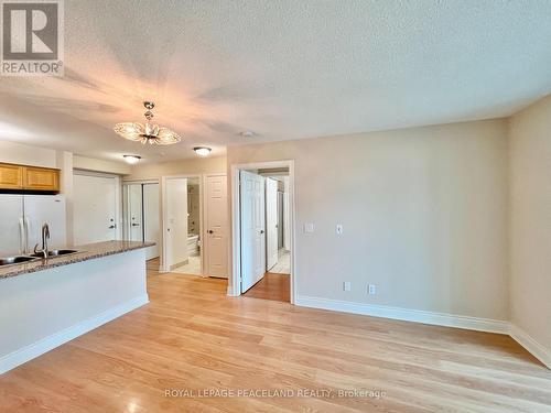 1404 - 15 Greenview Avenue, Toronto (Newtonbrook West), ON - Indoor Photo Showing Kitchen