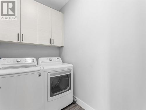 229 Tupman Crescent, Kelowna, BC - Indoor Photo Showing Laundry Room