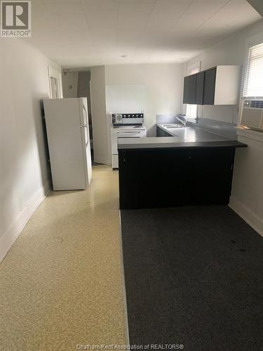 55 Stanley Avenue, Chatham, ON - Indoor Photo Showing Kitchen With Double Sink