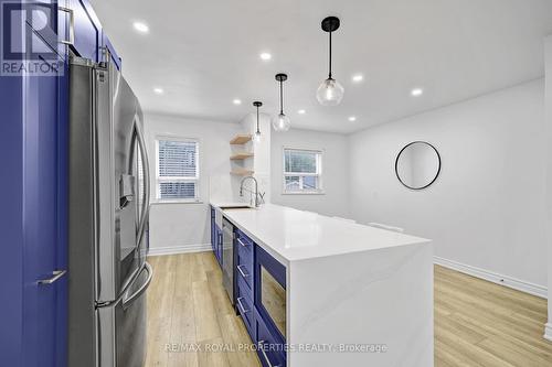 22 Rupert Street, Toronto (Clairlea-Birchmount), ON - Indoor Photo Showing Kitchen With Upgraded Kitchen