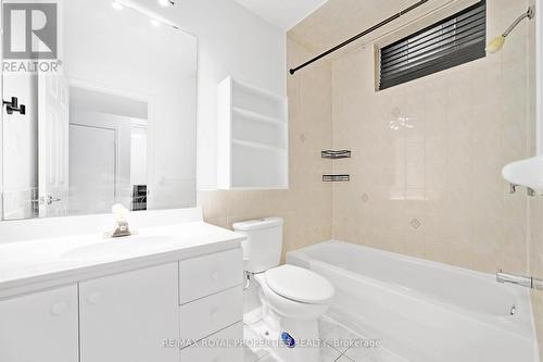 22 Rupert Street, Toronto (Clairlea-Birchmount), ON - Indoor Photo Showing Bathroom