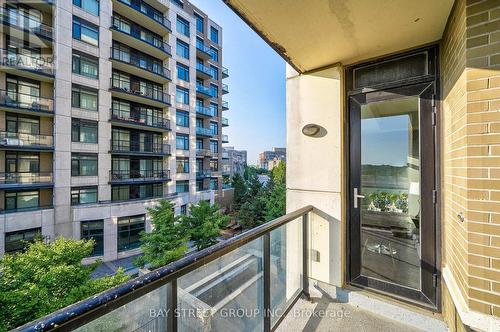 312 - 131 Upper Duke Crescent, Markham (Unionville), ON - Outdoor