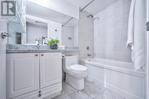 312 - 131 Upper Duke Crescent, Markham (Unionville), ON - Indoor Photo Showing Bathroom