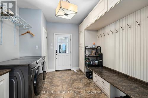 10 Valleycrest Drive, Oro-Medonte, ON - Indoor Photo Showing Laundry Room