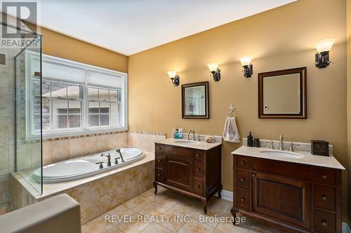 10 Valleycrest Drive, Oro-Medonte, ON - Indoor Photo Showing Bathroom