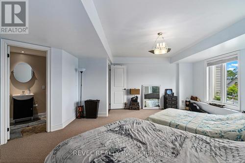 10 Valleycrest Drive, Oro-Medonte, ON - Indoor Photo Showing Bedroom