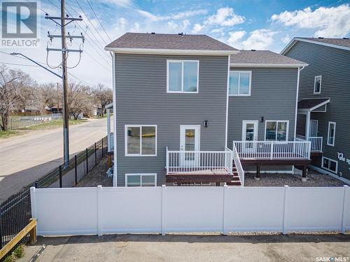 423 L Avenue S, Saskatoon, SK - Outdoor