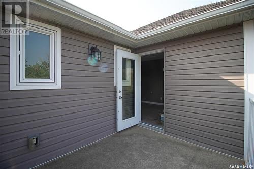 1361 Kent Street, Regina, SK - Outdoor With Exterior