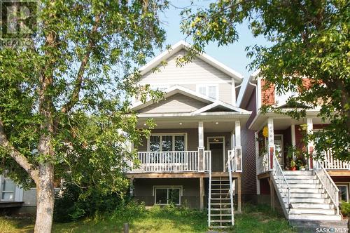 1361 Kent Street, Regina, SK - Outdoor With Deck Patio Veranda With Facade