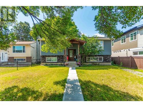 778 Coopland Crescent, Kelowna, BC - Outdoor With Facade