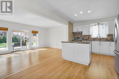 730 Whetherfield Street, London, ON - Indoor Photo Showing Kitchen