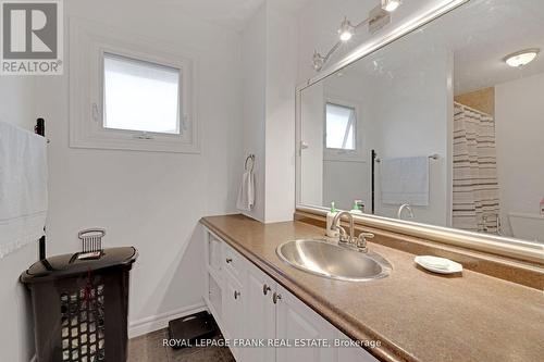 12 Glenabbey Drive, Clarington (Courtice), ON - Indoor Photo Showing Bathroom