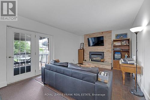 12 Glenabbey Drive, Clarington (Courtice), ON - Indoor Photo Showing Living Room With Fireplace