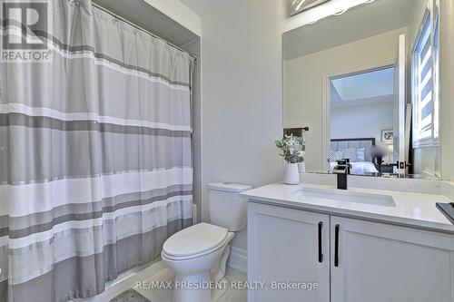 58 Curran Road, Hamilton (Ancaster), ON - Indoor Photo Showing Bathroom