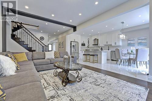 58 Curran Road, Hamilton (Ancaster), ON - Indoor Photo Showing Living Room