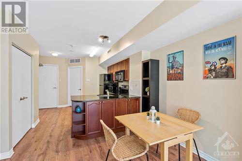 445 Laurier Avenue Unit#303, Ottawa, ON - Indoor Photo Showing Dining Room