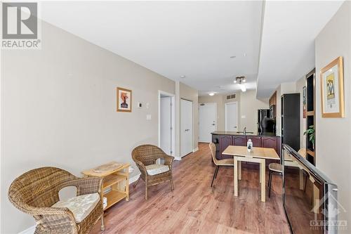 445 Laurier Avenue Unit#303, Ottawa, ON - Indoor Photo Showing Dining Room