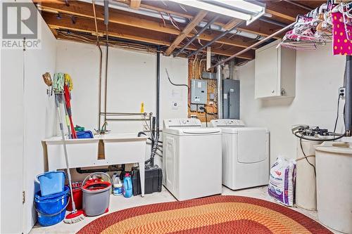 1256 Drummond 9A Concession Road, Drummond/North Elmsley, ON - Indoor Photo Showing Laundry Room