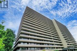 1009 - 8111 YONGE STREET  Markham, ON L3T 4V9