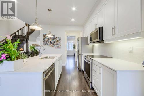 42 Ingleside Street, Vaughan (East Woodbridge), ON - Indoor Photo Showing Kitchen With Stainless Steel Kitchen With Double Sink With Upgraded Kitchen