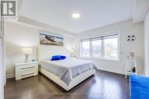 42 Ingleside Street, Vaughan, ON - Indoor Photo Showing Bedroom