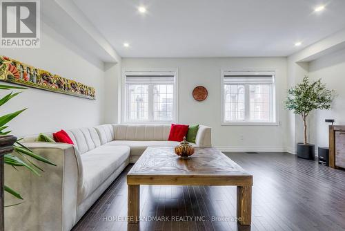 42 Ingleside Street, Vaughan (East Woodbridge), ON - Indoor Photo Showing Living Room