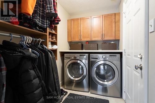 6127 Cheega Court, Mississauga (Meadowvale), ON - Indoor Photo Showing Laundry Room