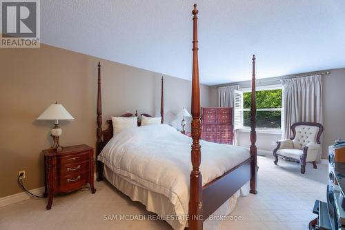 6127 Cheega Court, Mississauga (Meadowvale), ON - Indoor Photo Showing Bedroom