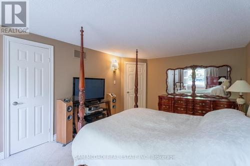 6127 Cheega Court, Mississauga (Meadowvale), ON - Indoor Photo Showing Bedroom