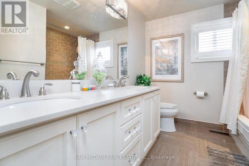 6127 Cheega Court, Mississauga (Meadowvale), ON - Indoor Photo Showing Bathroom