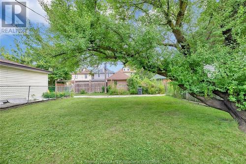 854 Pierre, Windsor, ON - Outdoor