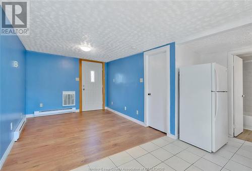 854 Pierre, Windsor, ON - Indoor Photo Showing Other Room