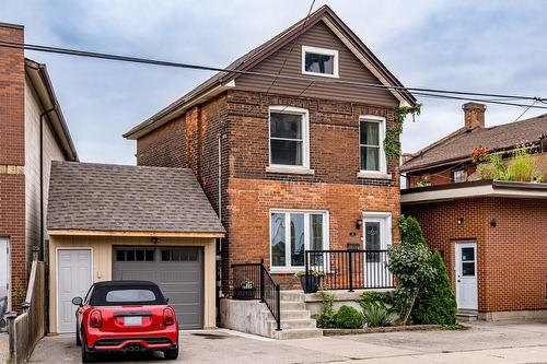 6 Peter Street, Hamilton, ON - Outdoor